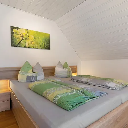 Benz Apartment *