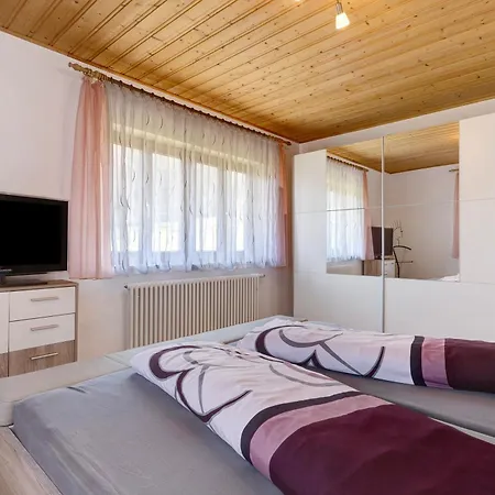 Benz Apartment *