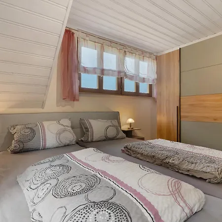 Benz Apartment
